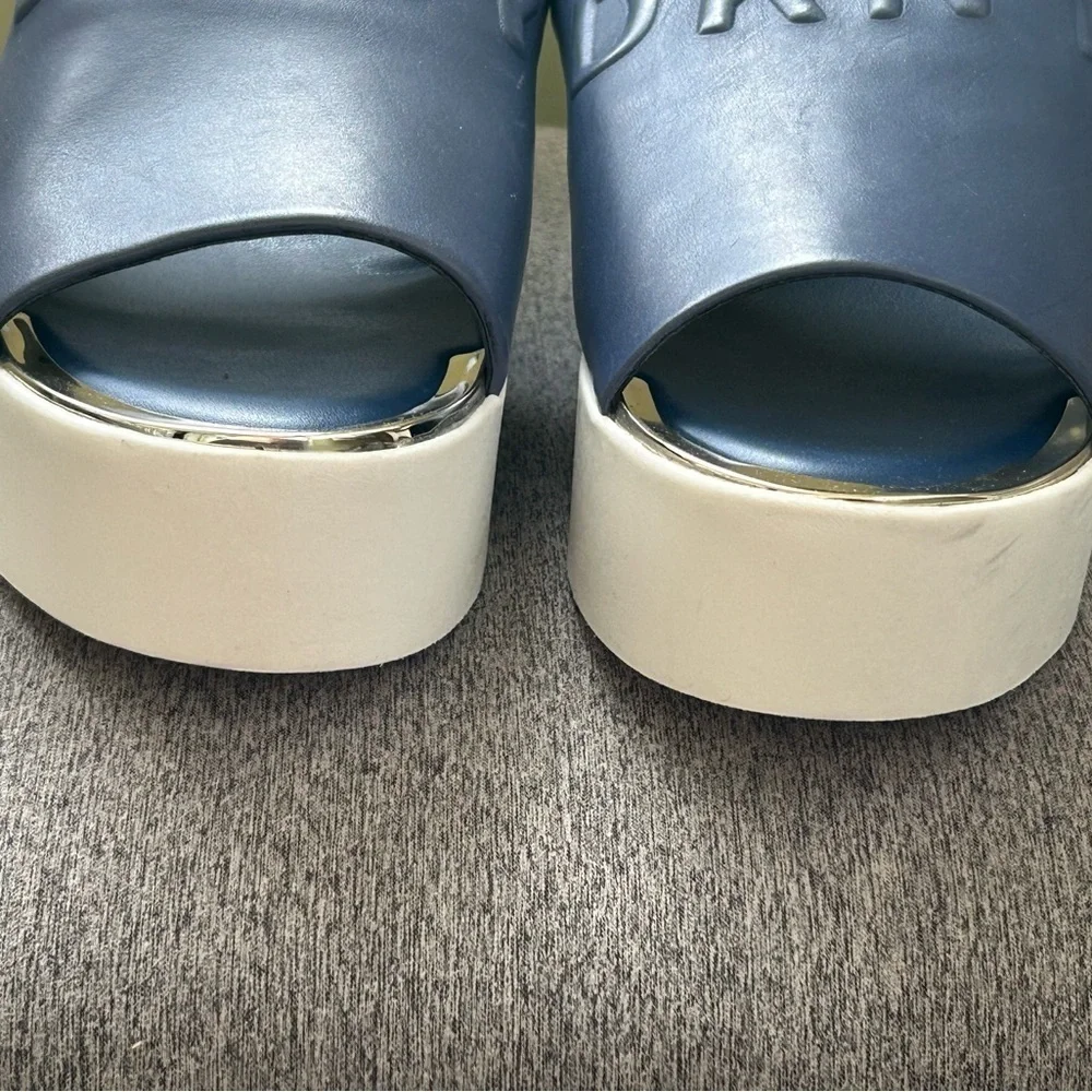 DKNY Slip-on Platform Mule‎ Sandals Sz 10